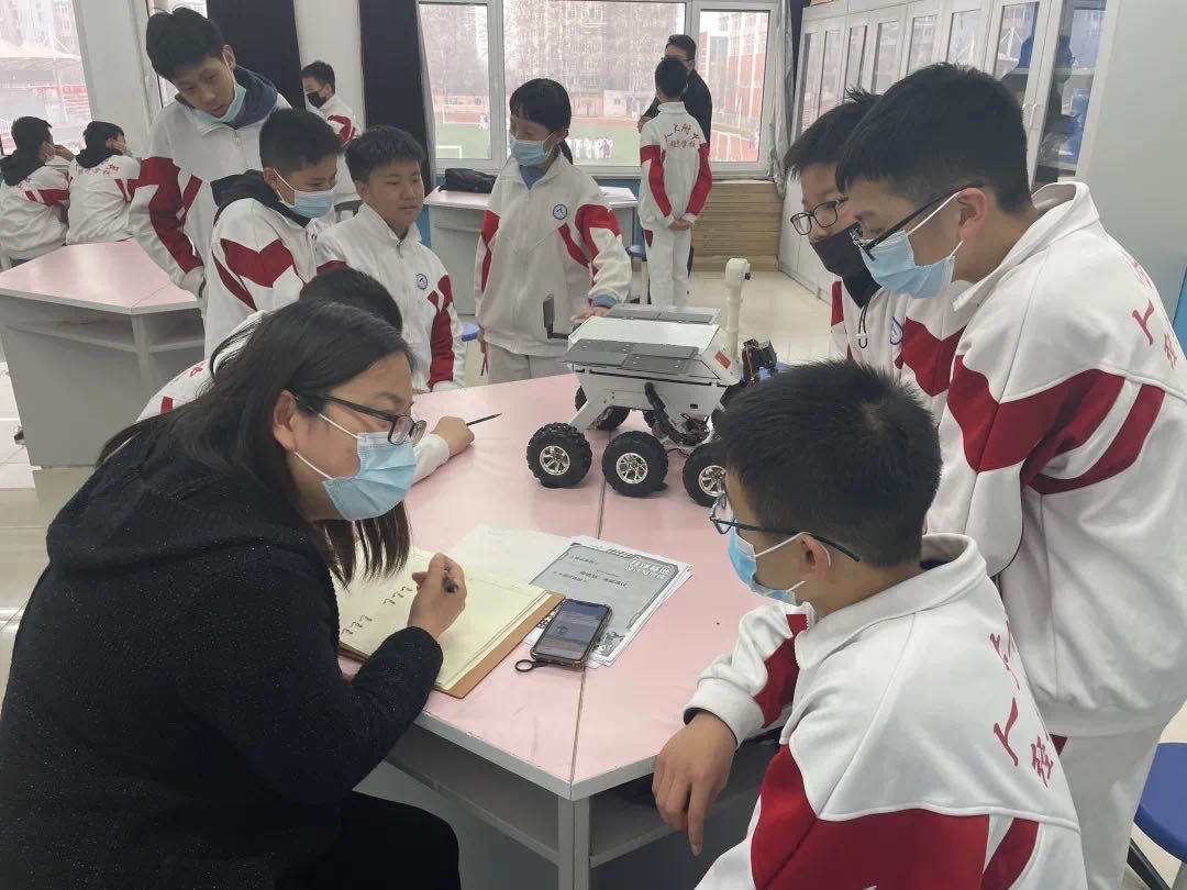 人大附中北京經濟技術開發區學校 融合基礎教育與科技創新的教育新典范